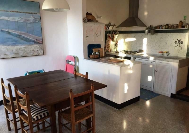 Al Castello Apartment Леванто Екстериор снимка